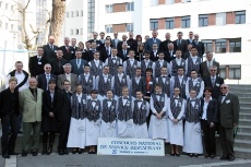 Les candidats, les jurys, le comité d'organisation et les 2 co-présidentes, dans la cour du lycée Savoie-Léman Thonon.