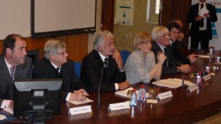 Les membres fondateurs du club : de gache à drte : Patrick Scicard, Robert Mahler, ancient président d'Alstom, Franck Provost, pdg de Provailliance, Nadine Morano, Gérard Dorey directeur de Carrefour proximité, Michel Roth et Alain Baraton, jardinier en chef du château de Versailles.