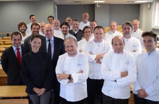 Les 28 membres du conseil d'orientation Ferrandi, lancé le 19 octobre, sous la présidence de Joël Robuchon.