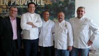 Juhanna Mondon (1er prix cuisine) avec (de g. à d.) : Dominique Bindler (directeur du CFA), Christophe Bacquié (MOF et chef 2 étoiles à l'Hôtel du Castellet), René Bergès (Umih 13), Dominique Frérard (Les Trois Forts, Sofitel Vieux Port). Juhanna Mondon (1er prix cuisine) avec (de g. à d.) : Dominique Bindler (directeur du CFA), Christophe Bacquié (MOF et chef 2 étoiles à l'Hôtel du Castellet), René Bergès (Umih 13), Dominique Frérard (Les Trois Forts, Sofitel Vieux Port).
