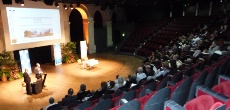Le congrès de l'Aflyht s'est déroulé du 28 au 30 mars 2012 à la Halle aux grains à Blois (41). Les inspecteurs généraux Alain Henriet et Jean-Marie Panazol étaient présents pour parler du Bac pro en 3 ans et du Bts tourisme.