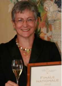 Carole Ferron anime également des ateliers d'arts culinaires et arts de la table pour la cave Les Vins'Coeurs dans la Drôme. Carole Ferron anime également des ateliers d'arts culinaires et arts de la table pour la cave Les Vins'Coeurs dans la Drôme.