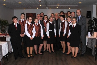 Les élèves de l'ensemble scolaire Notre-Dame-Saint-Joseph à Epinal (88), Joseph Le Gal et Gérard Lenorman.