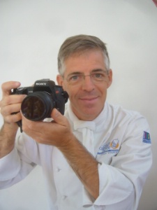 Gilles Charles, professeur de cuisine au lycée Jacques Coeur de Bourges (18). Gilles Charles, professeur de cuisine au lycée Jacques Coeur de Bourges (18).