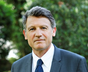 Vincent Peillon, ministre de l'Education nationale : 'Il est prévu, à l'horizon 2015, de rénover la série technologique hôtellerie qui se fonde sur une réglementation datant de plus de vingt ans.' Vincent Peillon, ministre de l'Education nationale : 'Il est prévu, à l'horizon 2015, de rénover la série technologique hôtellerie qui se fonde sur une réglementation datant de plus de vingt ans.'