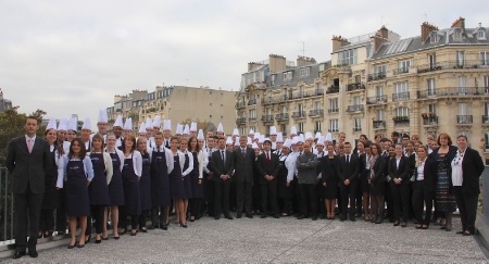 La promotion 2013-2014 de la licence professionnelle de restauration gastronomique à vocation internationale de l'université de Cergy-Pontoise avec son parrain Denis Courtiade. La promotion 2013-2014 de la licence professionnelle de restauration gastronomique à vocation internationale de l'université de Cergy-Pontoise avec son parrain Denis Courtiade.