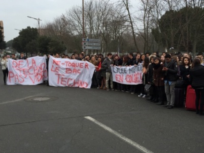 Le 7 janvier, manifestation des lycéens du Lycée d'Occitanie à Toulouse, contre la réforme du baccalauréat technologique.