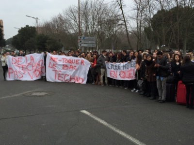 Le 7 janvier, manifestation des lycéens du Lycée d'Occitanie à Toulouse, contre la réforme du baccalauréat technologique. Le 7 janvier, manifestation des lycéens du Lycée d'Occitanie à Toulouse, contre la réforme du baccalauréat technologique.
