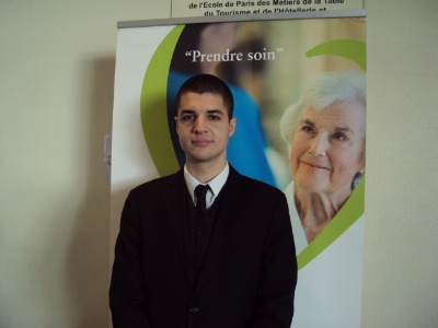 Nikola Rajic peut être devant l'affiche de son nouvel employeur. Nikola Rajic peut être devant l'affiche de son nouvel employeur.