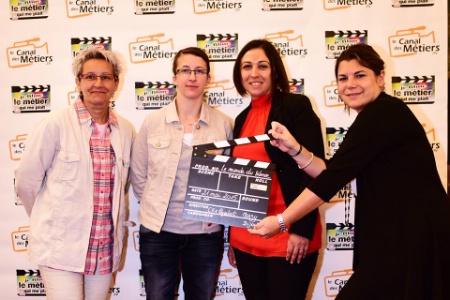 De gauche à droite : Valérie RAPEAU (éducatrice), Amélie MILLET (apprentie BP Cuisine), Coralie DE MELO (formatrice en histoire-géographie), Stéphanie BAUME - Déléguée régionale Emploi du Groupe Accor Région Ile de France.