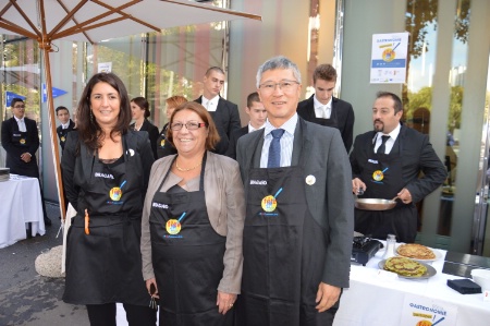 Marie-Elisabeth Orsini, proviseure-adjointe du lycée guillaume Tirel, Évelyne Olayat-Bardisa, proviseure, et Olivier Tang, chef de travaux.