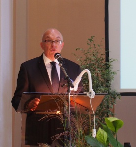 Henri-Claude Bayol, proviseur du lycée privé Haute-Follis à Laval (53).