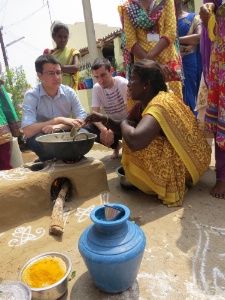 Voyage en Inde de seize étudiants du lycée Jacques Coeur de Bourges. Voyage en Inde de seize étudiants du lycée Jacques Coeur de Bourges.