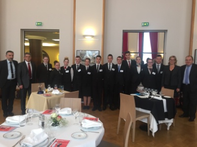 Les candidats Arts de la table entourés de Jérôme Muzard, Michel Lugnier Karine Viard et Pascal Brun, parrain spécialité restaurant