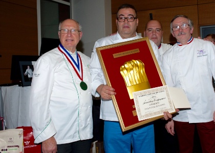 Toque d'or pâtisserie : Lucien Veillet, Nourredine Bouzegaoui et Stéphane Buron. Toque d'or pâtisserie : Lucien Veillet, Nourredine Bouzegaoui et Stéphane Buron.