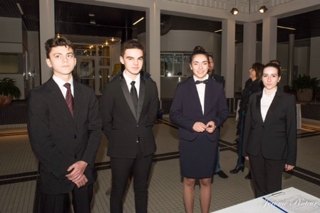 Morgan Dirou (2e en partant de la gauche), et Stéphanie Matéus (3e en partant de la gauche).