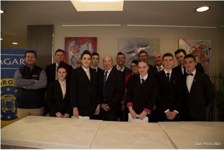 Les candidats avec les sponsors et Pierre Alcorta (centre), Cyril Chaignon et Corentin Brun.