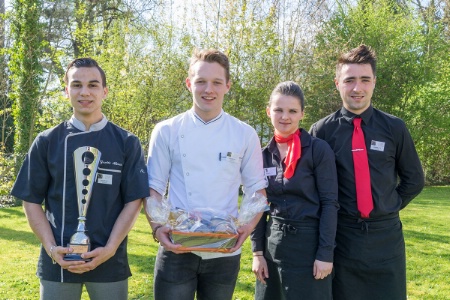L'équipe gagnante avec Alexis Grotte, Maxime Dubuisson, Sarah Van Hun et Nathan Merlier L'équipe gagnante avec Alexis Grotte, Maxime Dubuisson, Sarah Van Hun et Nathan Merlier