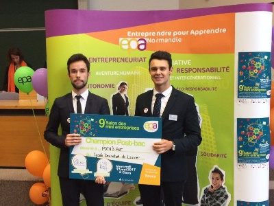 Alexandre Bouteloup et Rémy Habchi, du service production, sont choisis pour défendre le projet Potus'pot au concours régional. Alexandre Bouteloup et Rémy Habchi, du service production, sont choisis pour défendre le projet Potus'pot au concours régional.