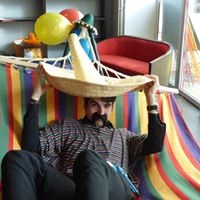 Penchos et sombreros pour cette soirée mexicaine. Penchos et sombreros pour cette soirée mexicaine.