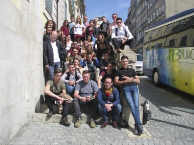 Les élèves du lycée de Bougainville de Nantes en visite au Portugal. Les élèves du lycée de Bougainville de Nantes en visite au Portugal.