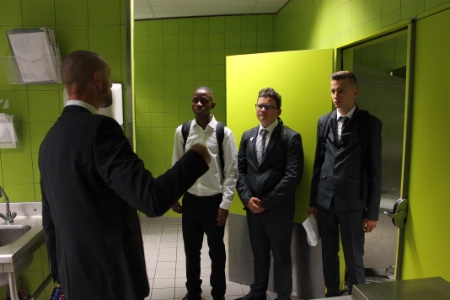 Le personnels et les élèves du lycée Georges Frêche font connaissance. Le personnels et les élèves du lycée Georges Frêche font connaissance.