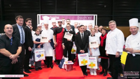 Les équipes et le jury du concours des métiers du salon Gourm'est