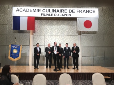 Samuel Garda-Flip et François Meyer ont reçu un hommage de la salle lors d'une présentation réalisée par le président Fabrice Prochasson.