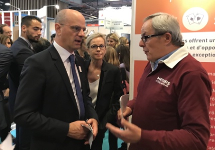 Jean-Michel Blanquer et Bruno Croiset lors de l'inauguration du salon. Jean-Michel Blanquer et Bruno Croiset lors de l'inauguration du salon.