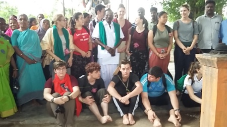 Voyage en Inde des 12 étudiants du lycée Jacques Coeur, de Bourges.