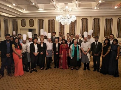 Voyage en Inde des 12 étudiants du lycée Jacques Coeur, de Bourges.