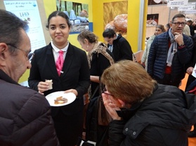Les visiteurs réservaient dans l'un de ses 3 restaurants afin de poursuivre le plaisir de voir les élèves oeuvrer et mettre à l'honneur l'art de vivre en Val de Loire, tant vanté par François Rabelais. Les visiteurs réservaient dans l'un de ses 3 restaurants afin de poursuivre le plaisir de voir les élèves oeuvrer et mettre à l'honneur l'art de vivre en Val de Loire, tant vanté par François Rabelais.