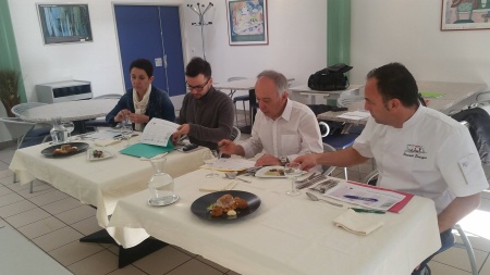 Les membres du jry du challenge sur le Porc Noir au lycée Lautéamont Les membres du jry du challenge sur le Porc Noir au lycée Lautéamont