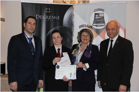 Sébastien Cavailles, MOF et professeur de techniques en salle, Océane Colomba, Françoise Baumann représentante régionale Coupe Georges Baptiste Bourgogne, Serge Goulaieff, MOF et professeur de techniques en salle. Sébastien Cavailles, MOF et professeur de techniques en salle, Océane Colomba, Françoise Baumann représentante régionale Coupe Georges Baptiste Bourgogne, Serge Goulaieff, MOF et professeur de techniques en salle.