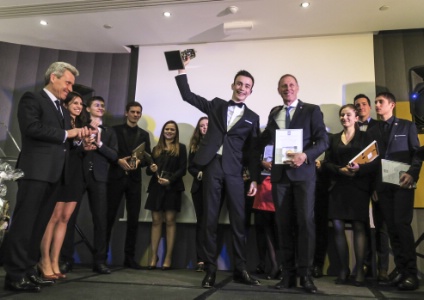 La remise des prix à l'Hôtel Intercontinental Hôtel-Dieu de Marseille, et le lauréat François JESTIN de l'Institut P.Bocuse/Écully