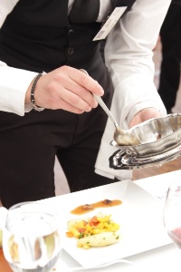 Les étudiants en art du service concouraient en binôme avec les étudiants en cuisine Les étudiants en art du service concouraient en binôme avec les étudiants en cuisine