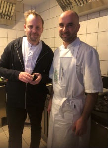David Toutain parrain 2018 et Paul Koskas à Guillaume Tirel professeur de cuisine.