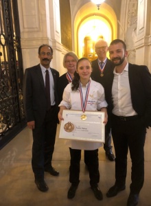 Serge Morfan proviseur lycée Montaleau, Micheline Bord vice-présidente MAF, Amélie Dubois MAF Cuisine Froide, Florian Pereira professeur de cuisine Serge Morfan proviseur lycée Montaleau, Micheline Bord vice-présidente MAF, Amélie Dubois MAF Cuisine Froide, Florian Pereira professeur de cuisine