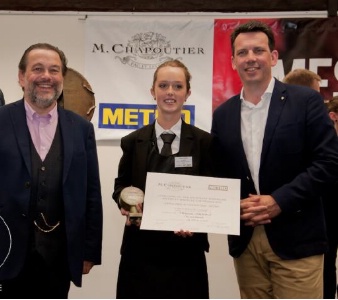 De gauche à droite, Michel Chapoutier, Manon Durand et Pascal Peltier, directeur des opérations Metro.