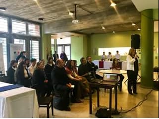 L'équipe du lycée Lautréamont en visioconférence par webcam avec Montévidéo L'équipe du lycée Lautréamont en visioconférence par webcam avec Montévidéo