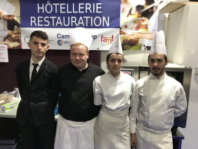 L'équipe n°1 : Nathan Bureau, Lucas Darmostoupe, Sarah Dapraeter et Théo Penas