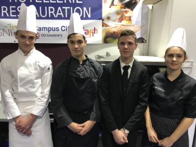 L'équipe n°2 : Dylan Marie, Benjamin Biojoux, Abi-Gaëlle Lopez, Joradn Roux qui a gagnée le concours du meilleur apprenti de Charente