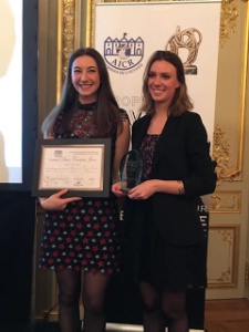 Estelle Niveau (à droite) et Eugénie Ledent. Estelle Niveau (à droite) et Eugénie Ledent.