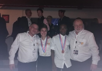 Les 2 gagnants et de leurs coachs : Xavier Vasson à gauche et Patrice Leroy à droite