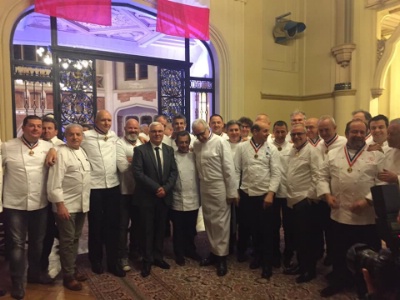Bruno Plee DDFPT du lycée hôtelier du Touquet avec les grands chefs Bruno Plee DDFPT du lycée hôtelier du Touquet avec les grands chefs