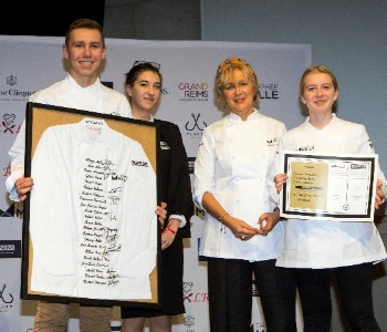 Prix spécial Esprit d'équipe : Lycée Vauban Auxerre Victoria Marchand, Maxime Neveux, Gwendoline Abbati