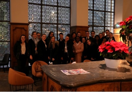 Les BTS MHR du lycée Rabelais de Dardilly lors d'un road trip hôtelier dans la capitale des Gaulles Les BTS MHR du lycée Rabelais de Dardilly lors d'un road trip hôtelier dans la capitale des Gaulles