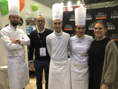 De gauche à droite : Nicolas Touroul-Chevalerie, Yves Duperrier Label du Gourmet, Simon Bazin, Amicie de Fougerolle, Adeline Airault de Qualité Landes.