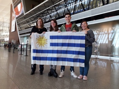 Cet incroyable projet rapprochant l'Uruguay et la France et plus particulièrement l'académie de Toulouse est devenu réalité pour la plus grande satisfaction des acteurs concernés. Cet incroyable projet rapprochant l'Uruguay et la France et plus particulièrement l'académie de Toulouse est devenu réalité pour la plus grande satisfaction des acteurs concernés.