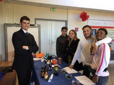Rencontres et échanges tout au long de la journée Rencontres et échanges tout au long de la journée